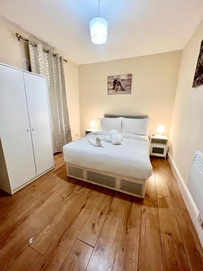 Studio Flat In Colliers Wood Leilighet London Eksteriør bilde