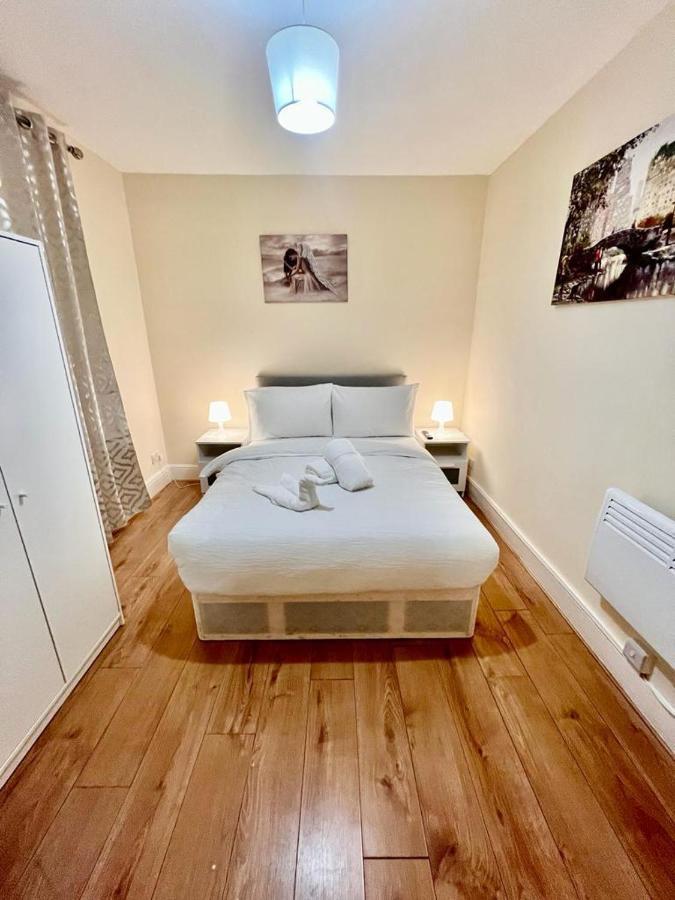 Studio Flat In Colliers Wood Leilighet London Eksteriør bilde